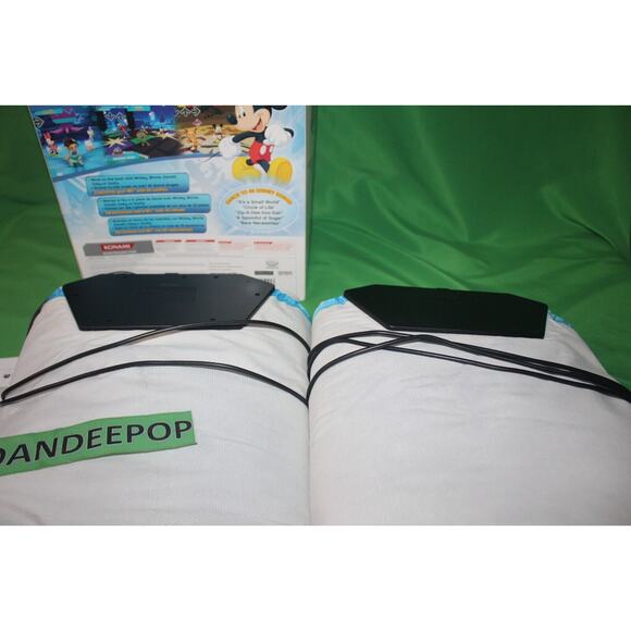 Konami Wii Dance Dance Revolution Disney Grooves Video Game Pad Mat Set - Picture 10 of 12